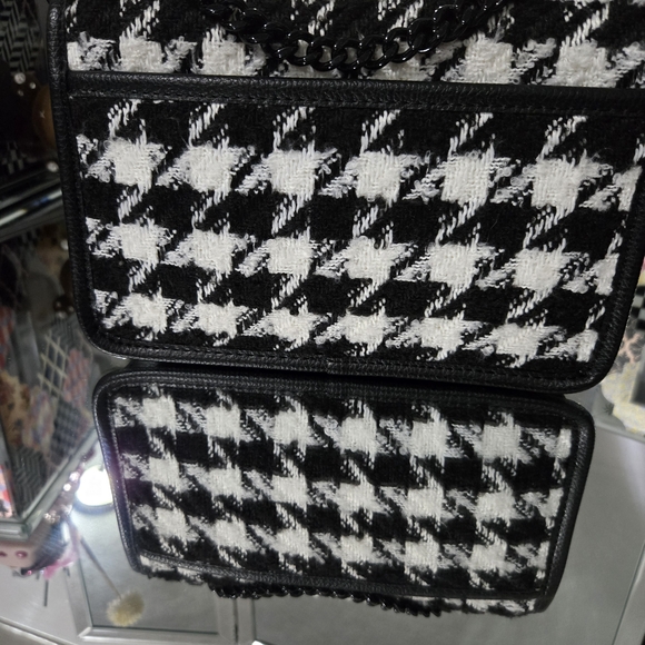 DKNY Black and White Houndstooth Crossbody Bag - Picture 3 of 6